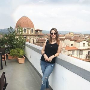 Meet your Posher, Paola